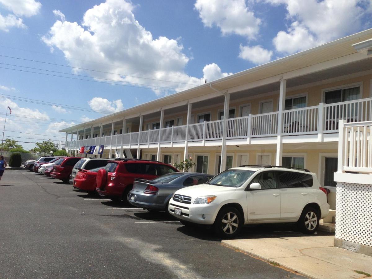 Kings Arms Motel - image 3