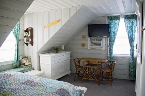 Atlantic House Bed & Breakfast - image 7