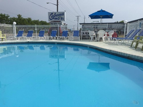 Cabana Motel - image 16