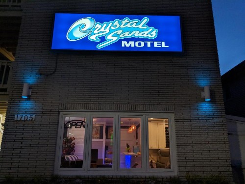 Crystal Sands Motel - image 23