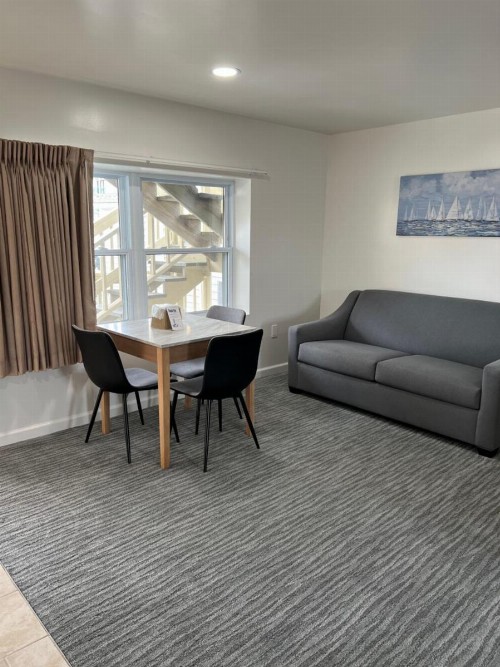 Crystal Sands Motel - image 41