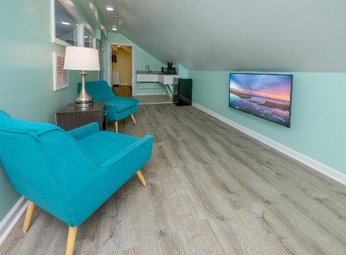 Commander Beach House Hotel - image 19
