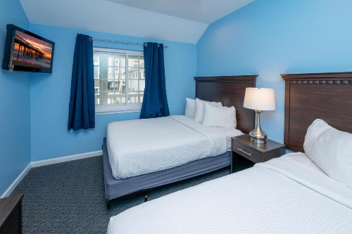 Commander Beach House Hotel - image 2