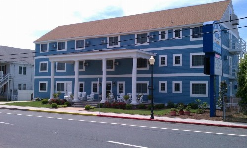 Commander Beach House Hotel - image 20