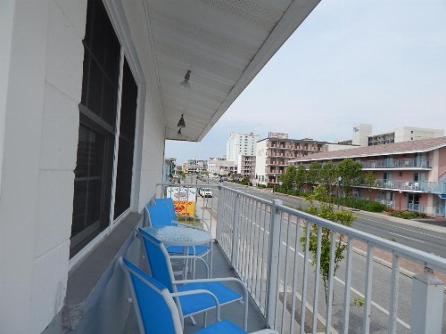 Sun 'n Fun Motel - image 6