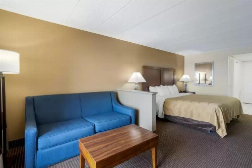 Quality Inn & Suites Oceanblock - image 3