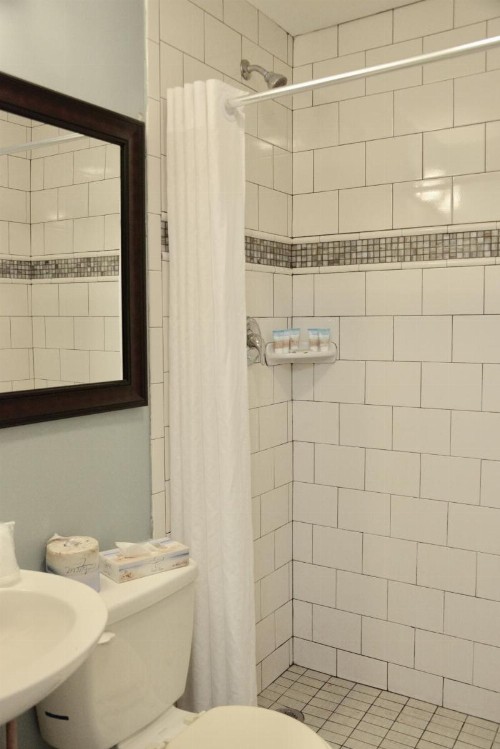 White Marlin Inn - image 19