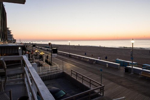 Safari Hotel Boardwalk - image 27