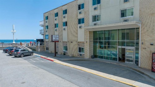 Safari Hotel Boardwalk - image 44