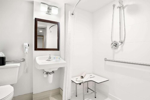Comfort Inn Gold Coast - image 28