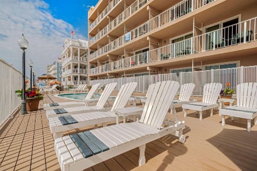 Comfort Inn Boardwalk - image 24
