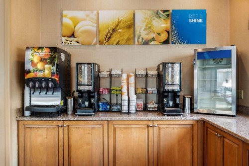 Comfort Inn Boardwalk - image 28