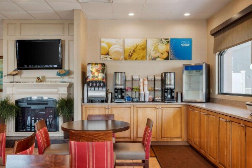 Comfort Inn Boardwalk - image 29