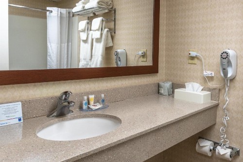 Comfort Inn Boardwalk - image 43