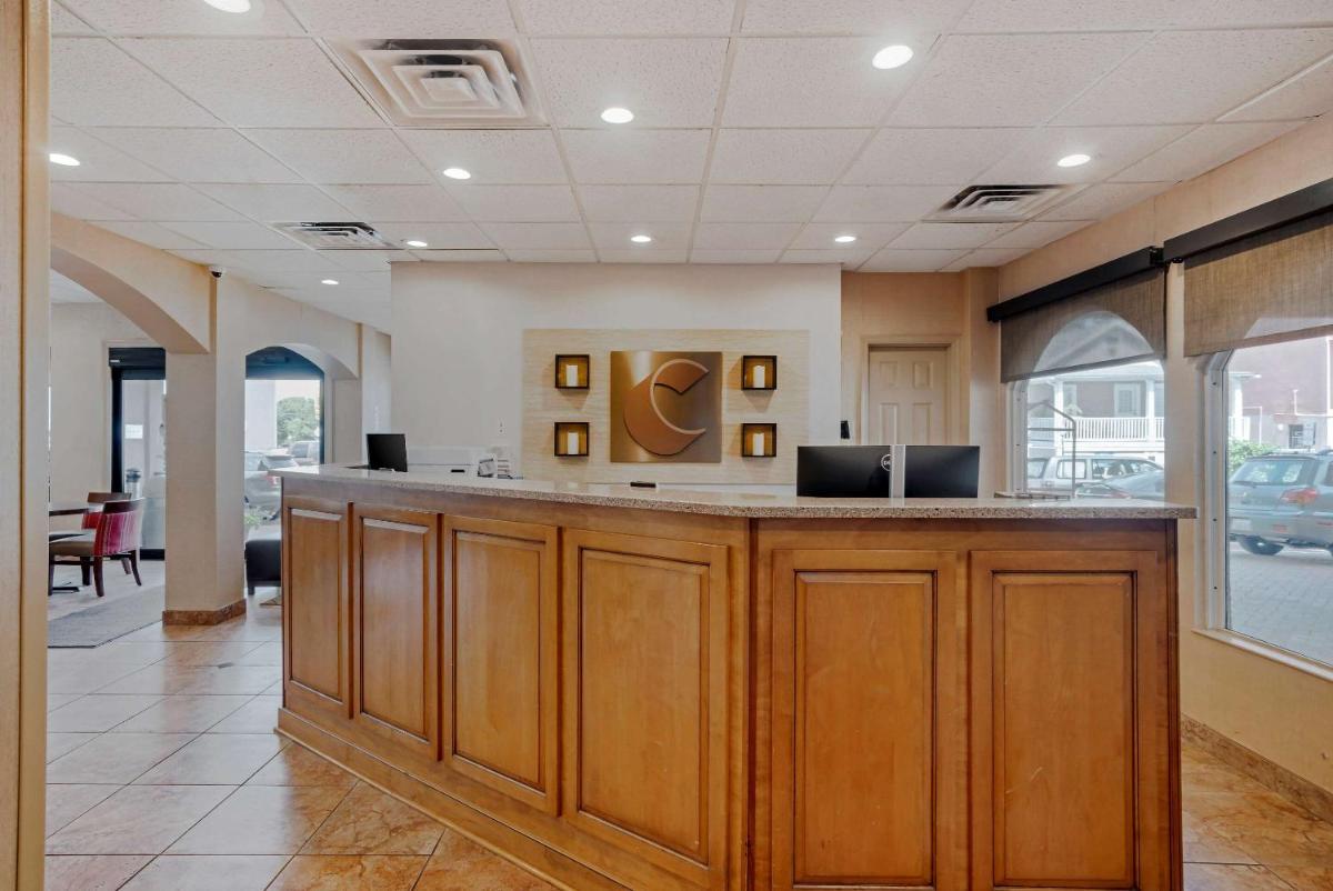 Comfort Inn Boardwalk - image 5