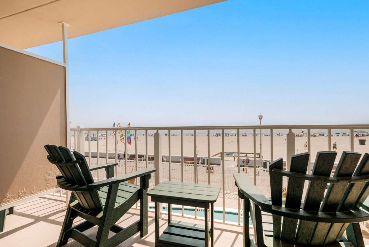 Comfort Inn Boardwalk - image 6