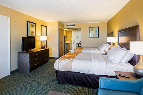 Quality Inn Oceanfront - image 15
