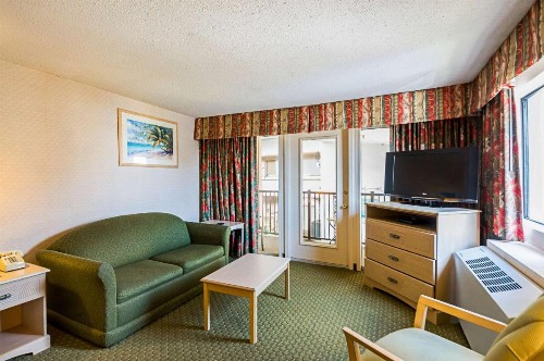 Quality Inn Oceanfront - image 41