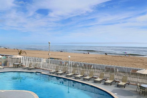 Quality Inn Boardwalk - image 36