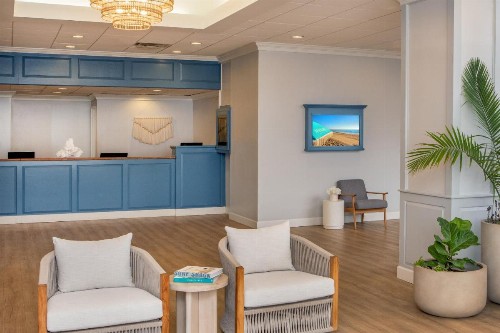 Clarion Resort Fontainebleau Hotel Oceanfront - image 21