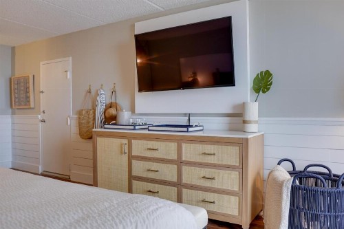 Clarion Resort Fontainebleau Hotel Oceanfront - image 25