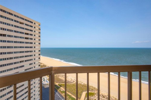 Clarion Resort Fontainebleau Hotel Oceanfront - image 44