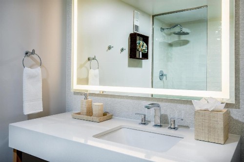 Clarion Resort Fontainebleau Hotel Oceanfront - image 6
