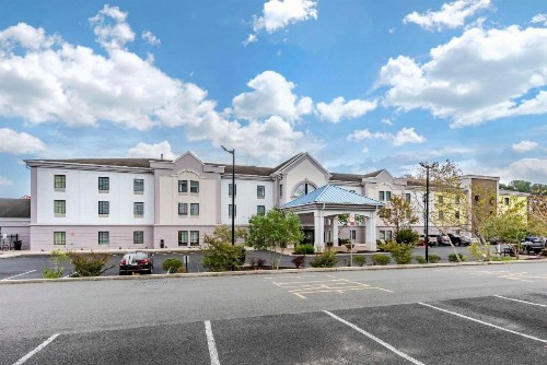 Comfort Suites Ocean City - image 2