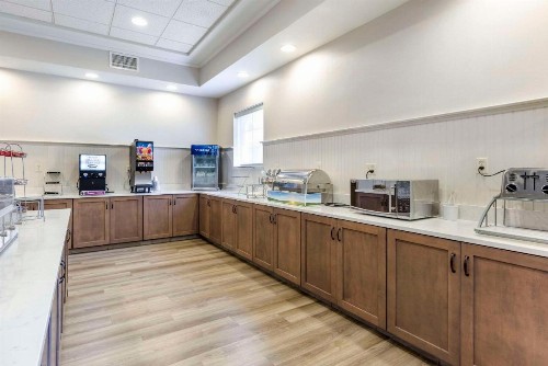 Comfort Suites Ocean City - image 40