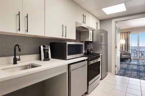 Holiday Inn Hotel & Suites Ocean City an IHG Hotel - image 14