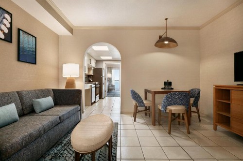 Holiday Inn Hotel & Suites Ocean City an IHG Hotel - image 15