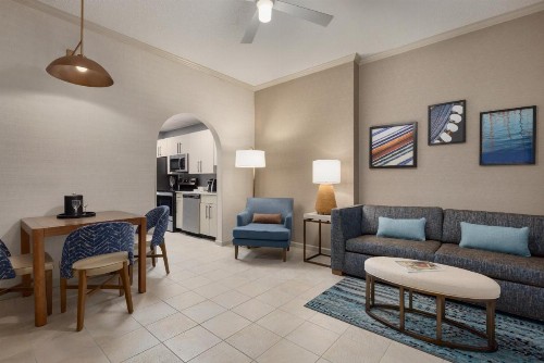 Holiday Inn Hotel & Suites Ocean City an IHG Hotel - image 8