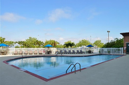 Holiday Inn Express & Suites - Ocean City an IHG Hotel - image 10