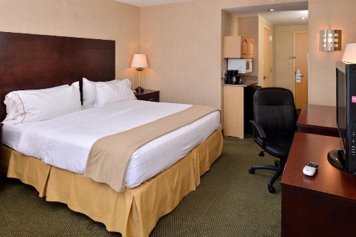 Holiday Inn Express & Suites - Ocean City an IHG Hotel - image 36