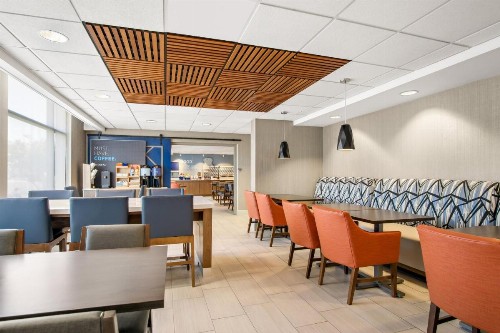 Holiday Inn Express & Suites - Ocean City an IHG Hotel - image 4
