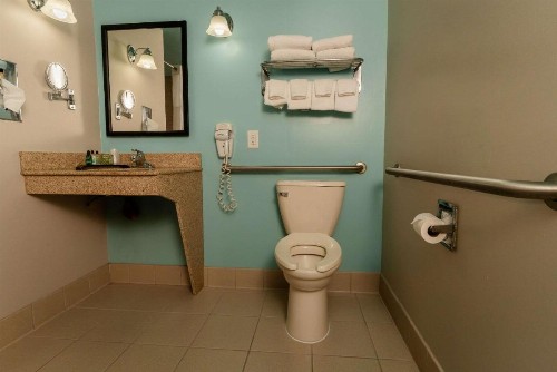 Gateway Hotel & Suites Ascend Hotel Collection - image 10