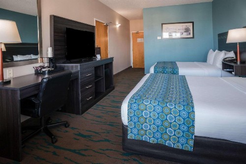 Gateway Hotel & Suites Ascend Hotel Collection - image 19