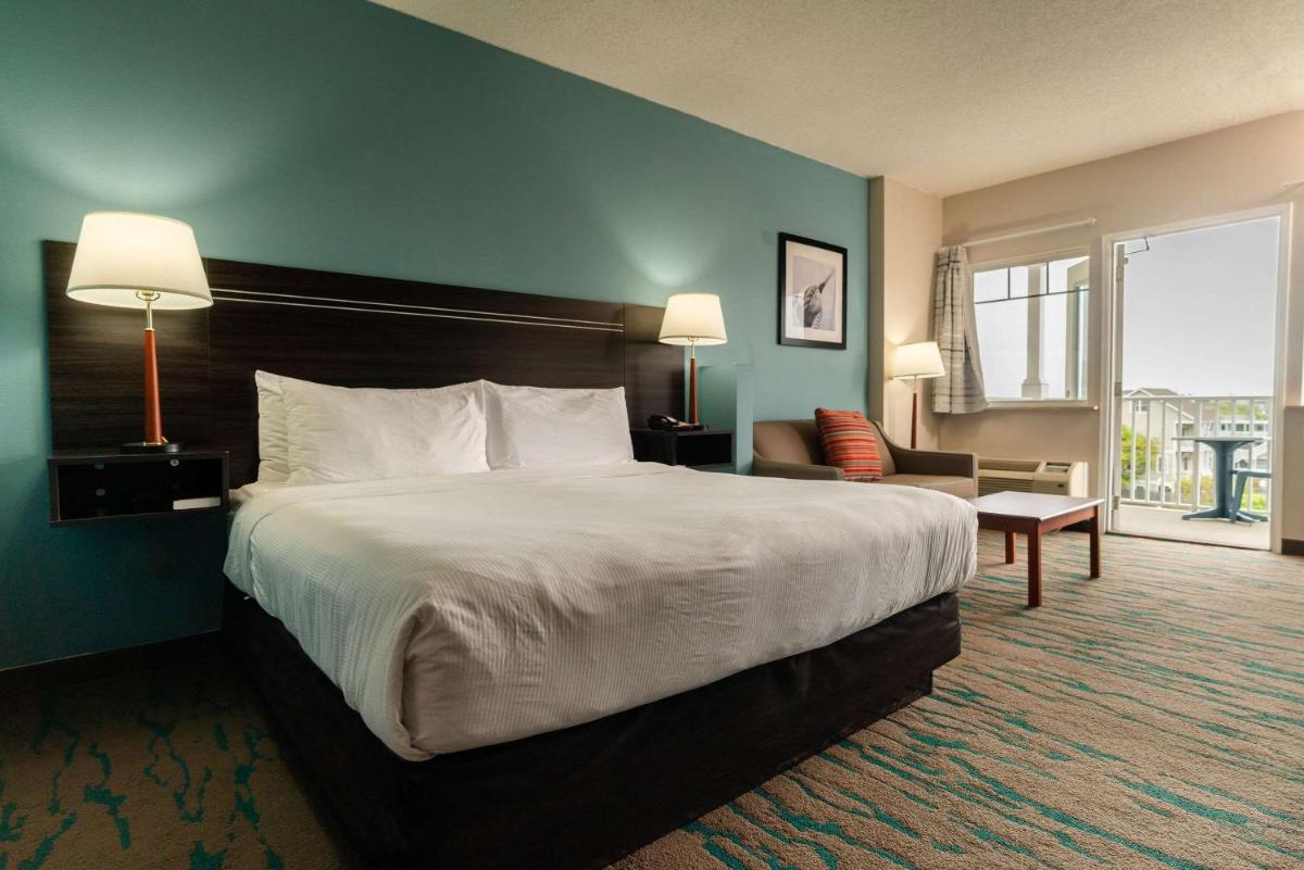 Gateway Hotel & Suites Ascend Hotel Collection - image 5