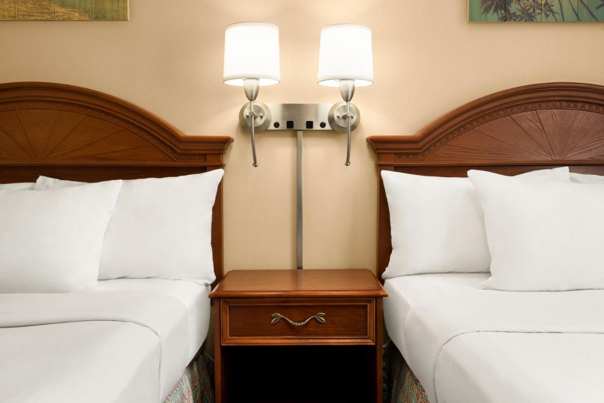 Plim Plaza Hotel - image 4