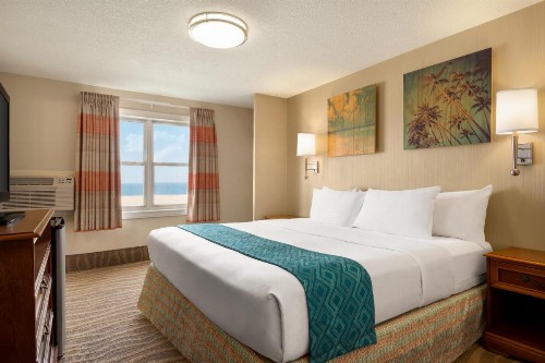 Plim Plaza Hotel - image 40