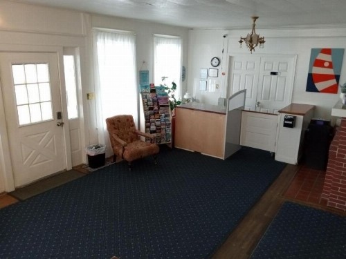 Surf Villa Hotel - image 27