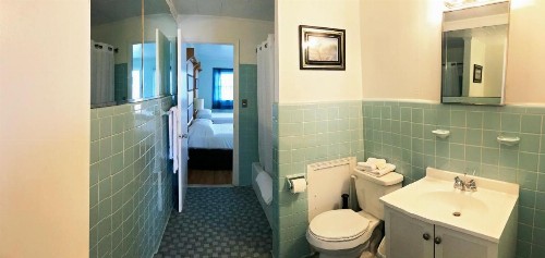 The Colony Apartments - image 4