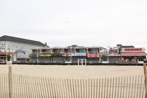 The Colony Apartments - image 7