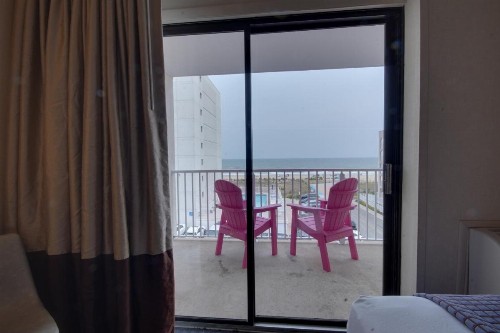 Flamingo Motel - image 12
