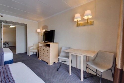 Flamingo Motel - image 15