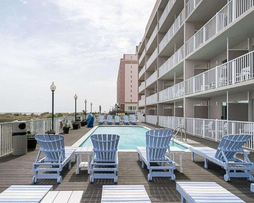 Econo Lodge Oceanfront - image 13