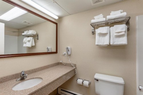 Econo Lodge Oceanfront - image 7