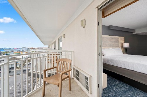 Hotel Monte Carlo Ocean City - image 3