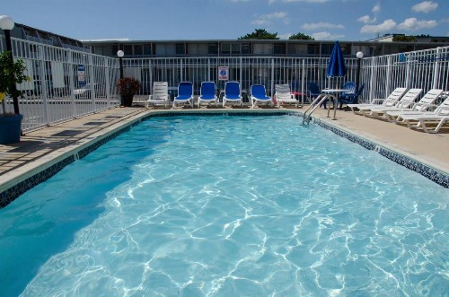 Atlantic Oceanfront Inn - image 7
