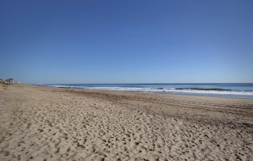 Atlantic Oceanfront Inn - image 8